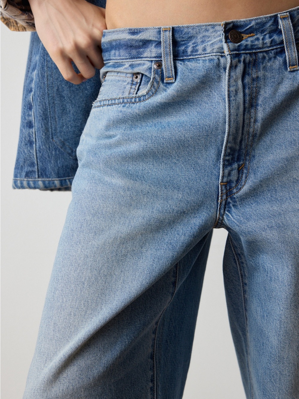Levi’s Baggy Dad Jeans